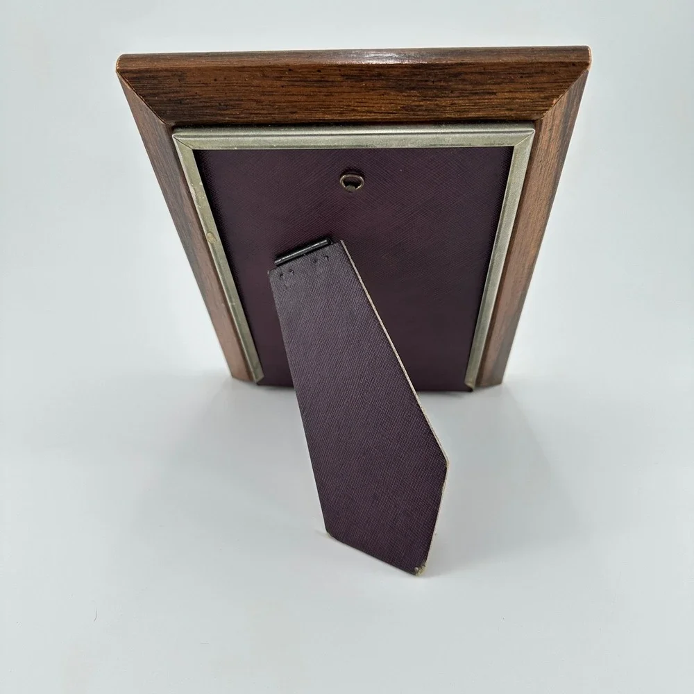 Vintage Style Dark Wood Beveled Tabletop Picture Frame with Metallic Trim 5x7